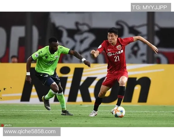 上港与全北激战回顾精彩录像重温比赛瞬间与精彩进球分析